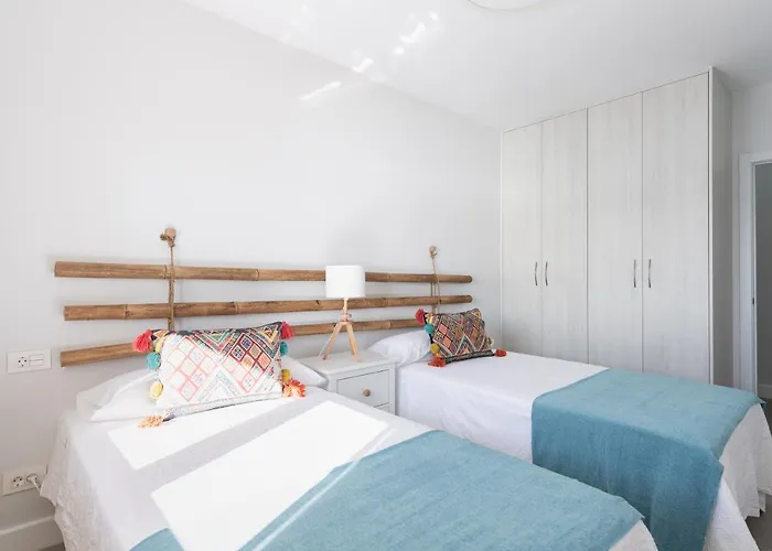 Living Canteras Homes - Bright Beachfront