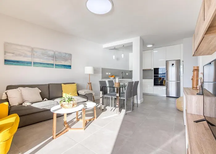 Living Canteras Homes - Bright Beachfront Apartment Las Palmas / Gran Canaria