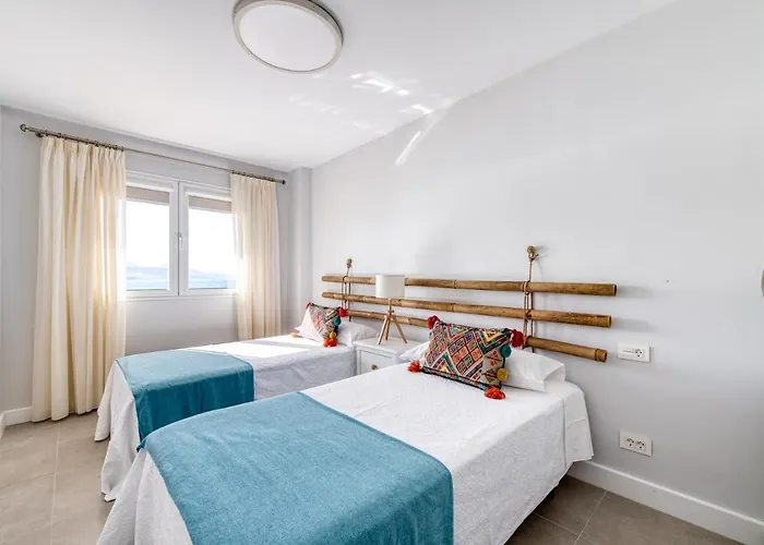 Living Canteras Homes - Bright Beachfront